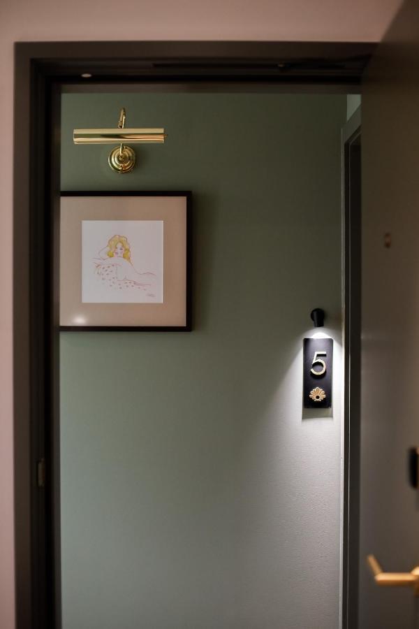 The Sarah By Urban Rest Hotel Сидни Екстериор снимка